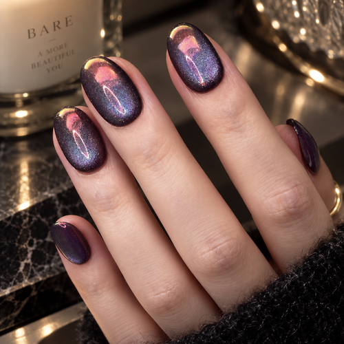 Aurora Noir press-on nails